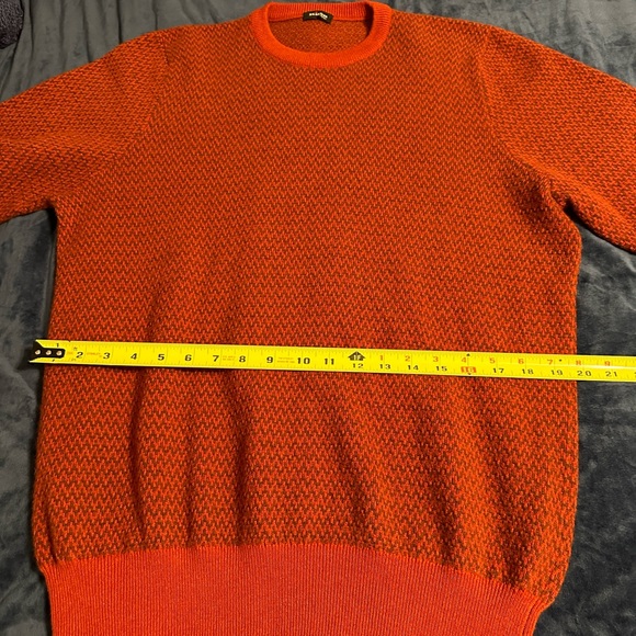 Kiton Sweater 100% Cashmere. Size Italian 52. Burgundy and Brownish Black. - Picture 11 of 16